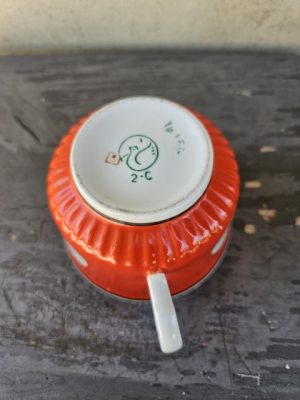 Puodelis su baltais "žirneliais" - Image 3