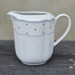 Pieno/grietinėlės indas