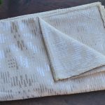 Šilku austa lovatiesė