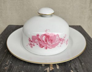 Porcelianinė Henneberg sviestinė (GDR)