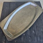 Metalinė valgyklos lėkštė