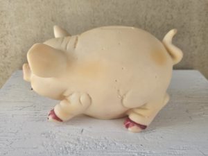 Guminis žaislas "Kiaulė taupyklė" - Image 3