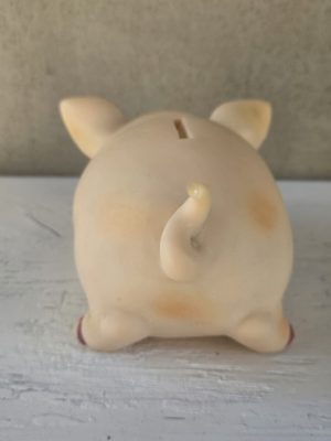 Guminis žaislas "Kiaulė taupyklė" - Image 4