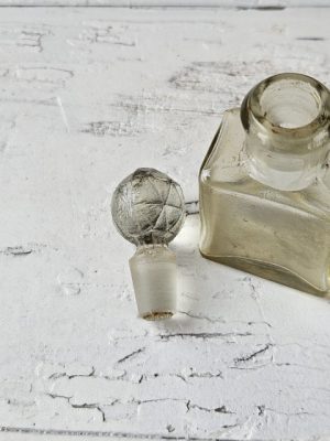 Kvepalų buteliukas - Image 3