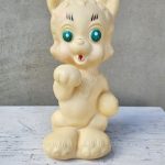 Senas guminis žaislas