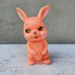 Guminis žaislas "Kiškis"