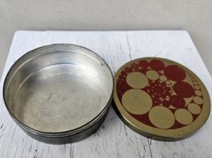 Metalinė saldainių dėžutė - Image 3